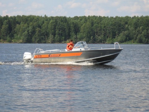 Алюминиевая лодка Wellboat 53 DC